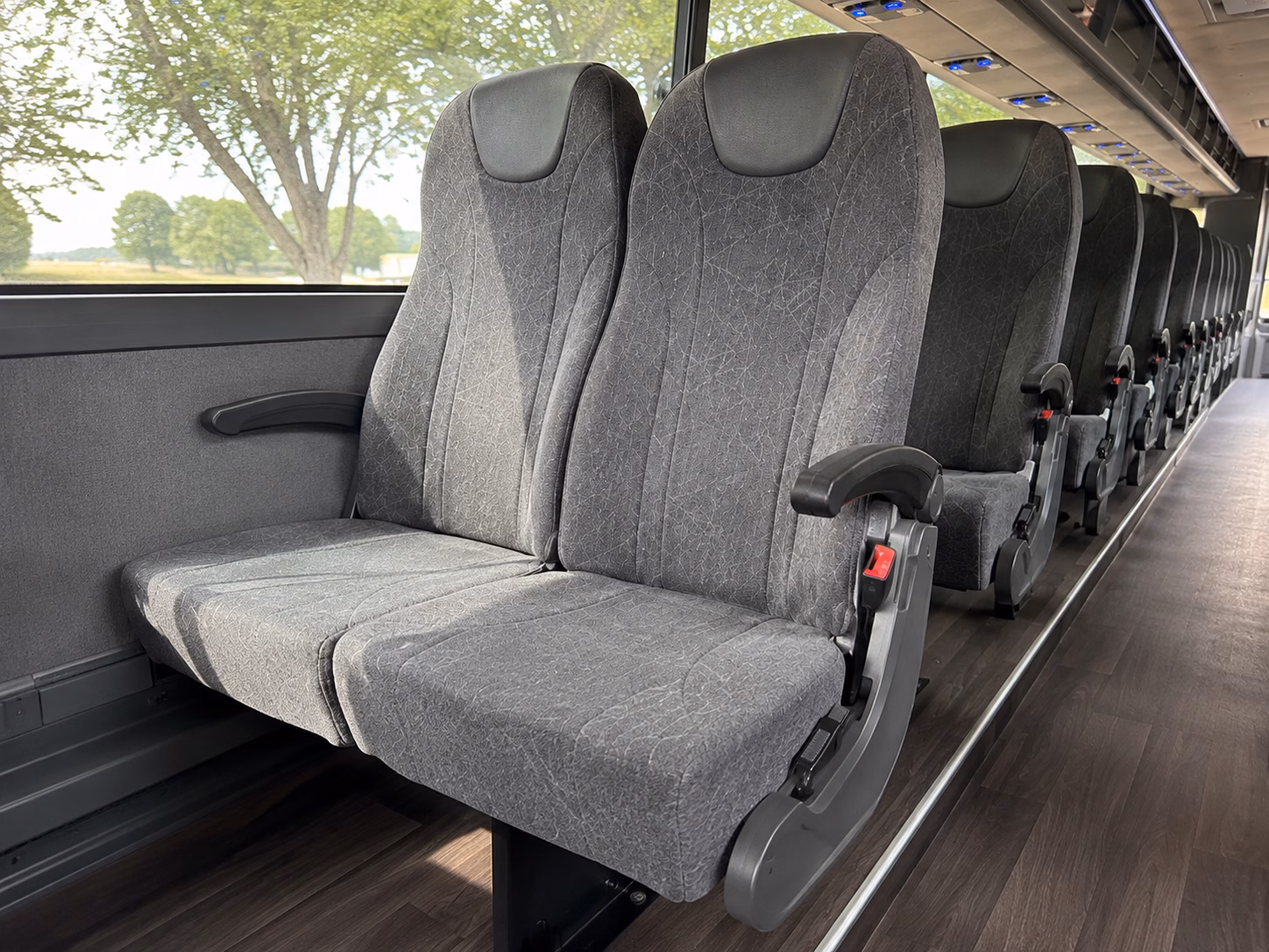 charter buses for central florida zoo field trips from deltona